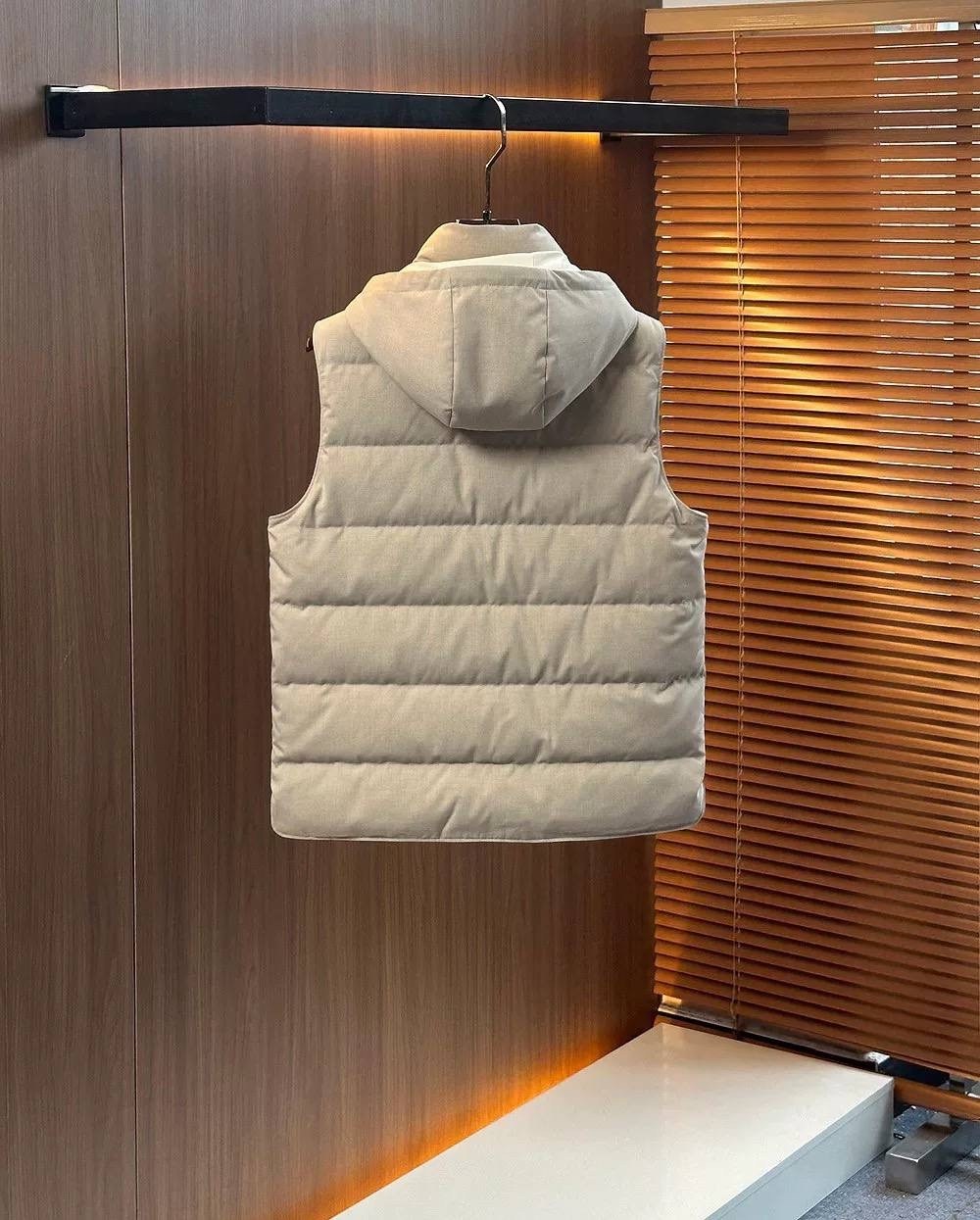 пуховой жилет,теплый жилет,жилет,жилетка,жилетка женская