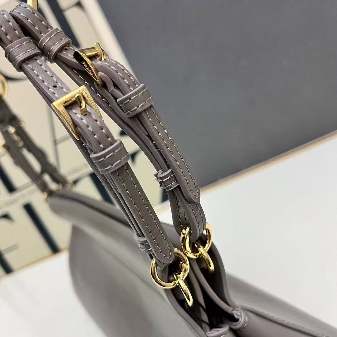 сумка prada,прада сумка,сумочка прада,prada сумка на плечо,сумки женская