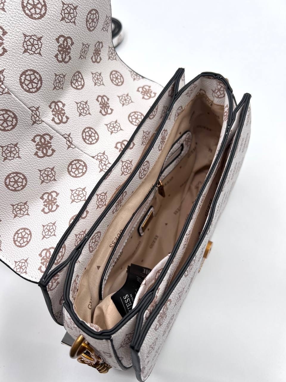 сумка женская guess,guess сумка на плечо,сумка guess,сумка седло guess,guess сумка через плечо