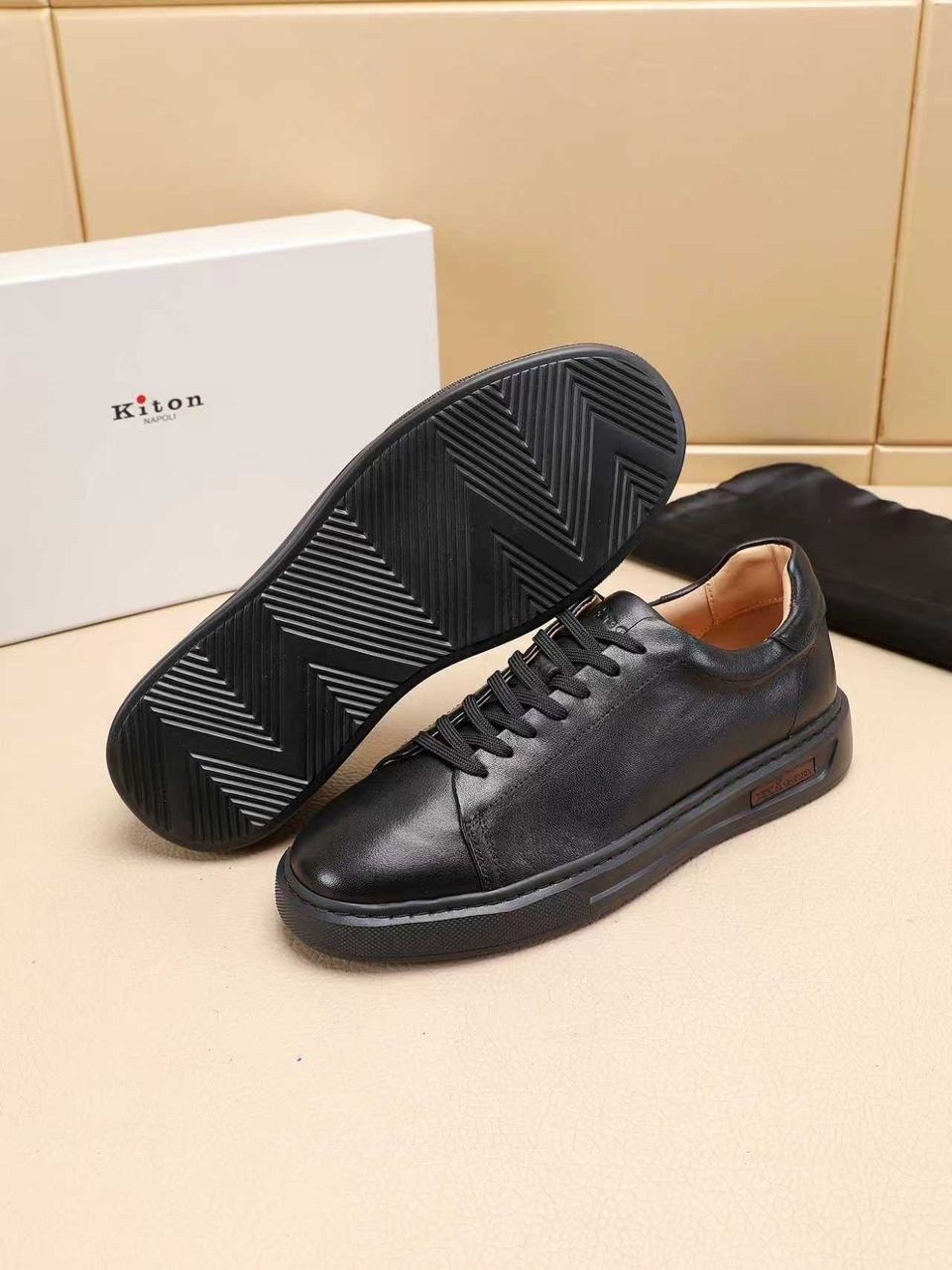 ,кожаные кроссовки brunello cucinelli,кроссовки мужские кожаные,мужские кроссовки из натуральной кожи,мужская