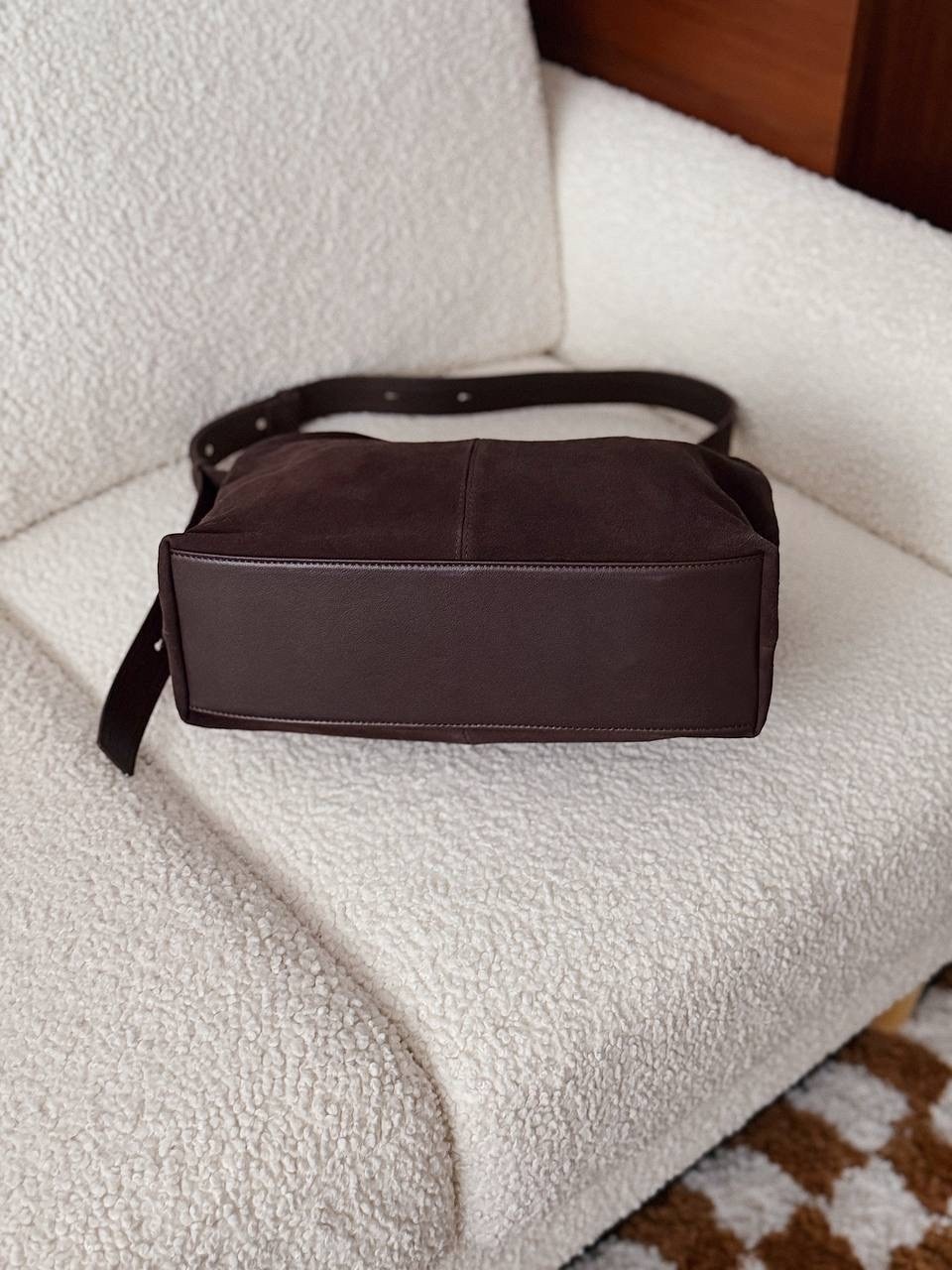 большая сумка хобо из натуральной замши, цвет коричневый,сумка замшевая,сумка женская замшевая кросс-боди через плечо,сумка женская замшевая на плечо натуральная замша,большая сумка-шоппер из итальянс