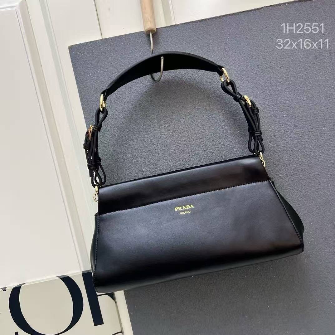 сумка prada,prada сумка на плечо,сумка prada женская,сумка через плечо prada,сумка prada прада
