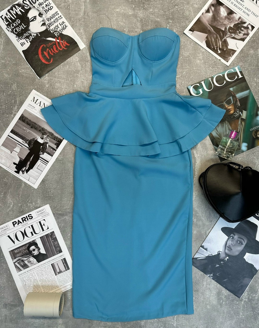 платье с баской на талии,платье баска белое,вечернее платье с баской в белом цвете,белый костюм с юбкой,белое вечернее платье с баской