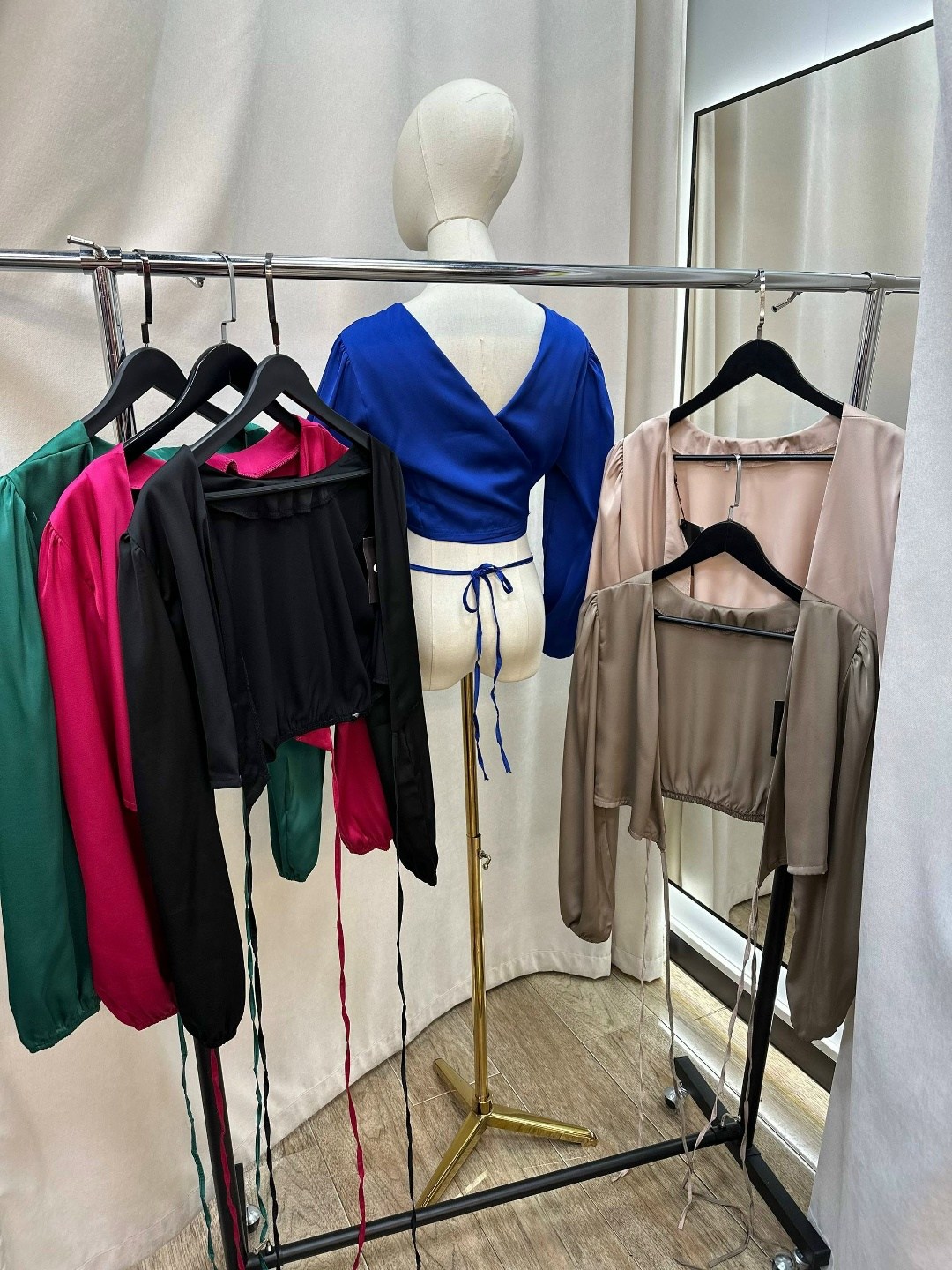 атласное платье,вечерний костюм с юбкой,модное платье,шикарная одежда,блузка женская