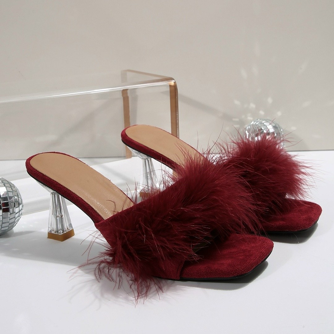 шлепки на каблуке с мехом,босоножки с мехом,тапочки модные,меховые босоножки рандеву,меховые босоножки