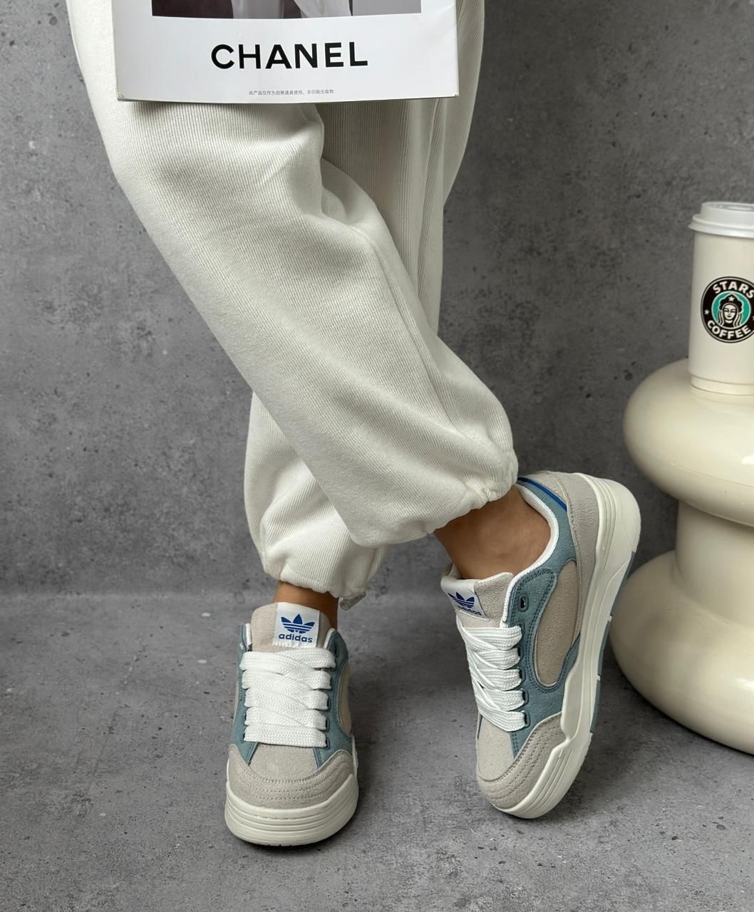 ,женские кроссовки,кроссовки женские adidas,бежевые кроссовки,adidas кроссовки