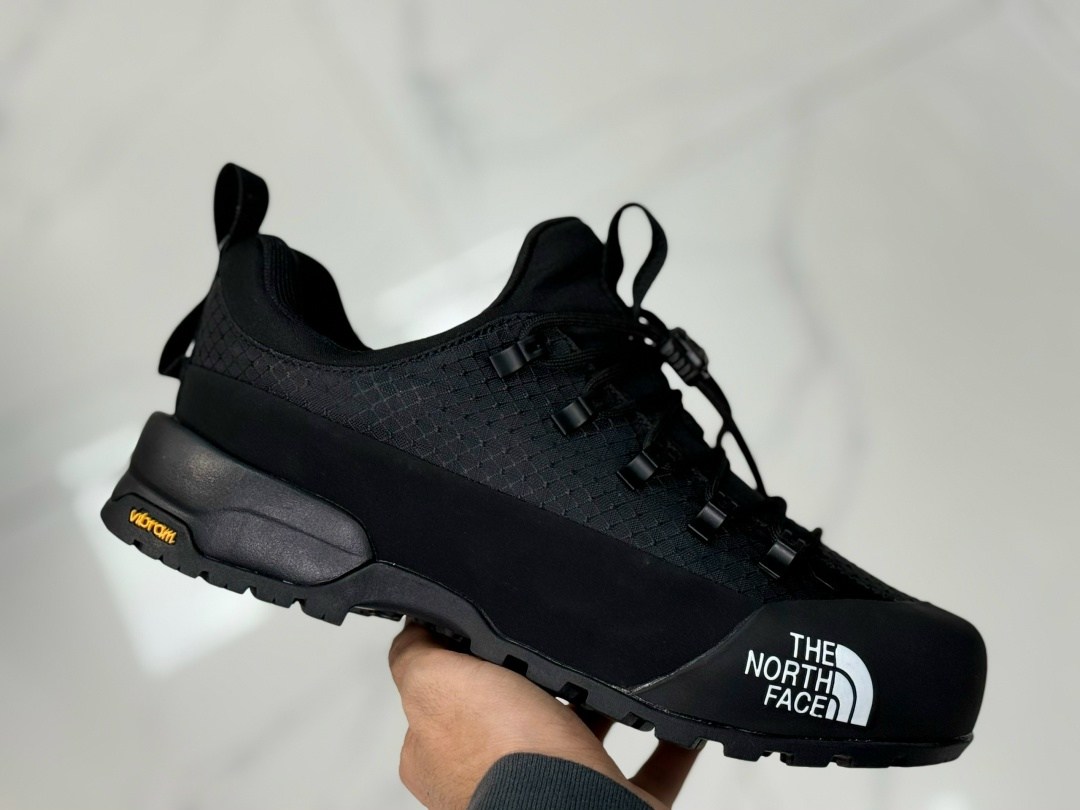кроссовки glenclyffe gore-tex the north face,кроссовки the north face,черные походные кроссовки the north face glenclyffe,кроссовки the north face gore-tex дышащие непромокаемые,мужские кроссовки the