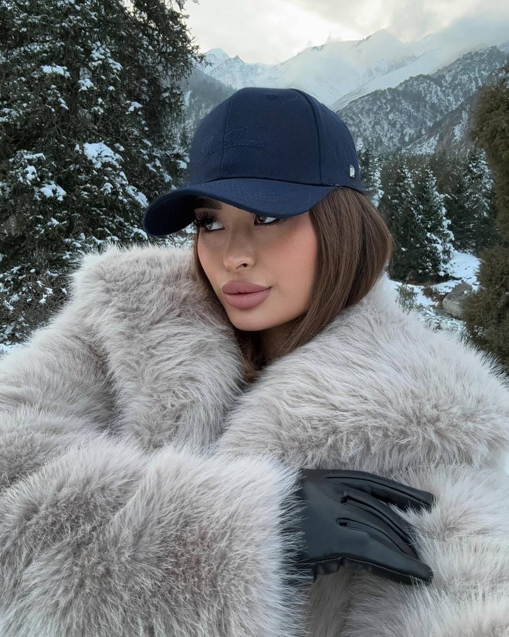 укороченная шуба из экомеха,шуба женская зимняя,шуба искусственная,короткая шуба,шуба женская искусственная короткая