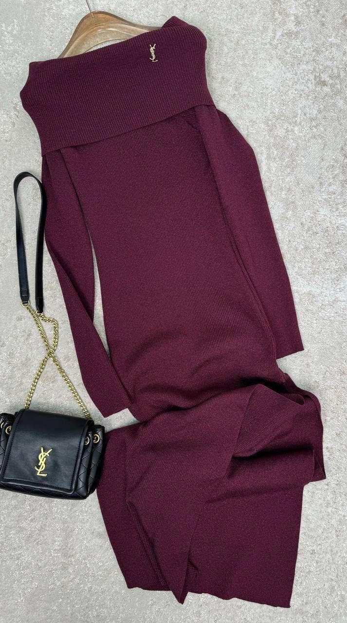 бордовое платье,платье вязаное,платье трикотажное,элегантное вязаное платье макси с открытыми плечами красного вина,длинное платье