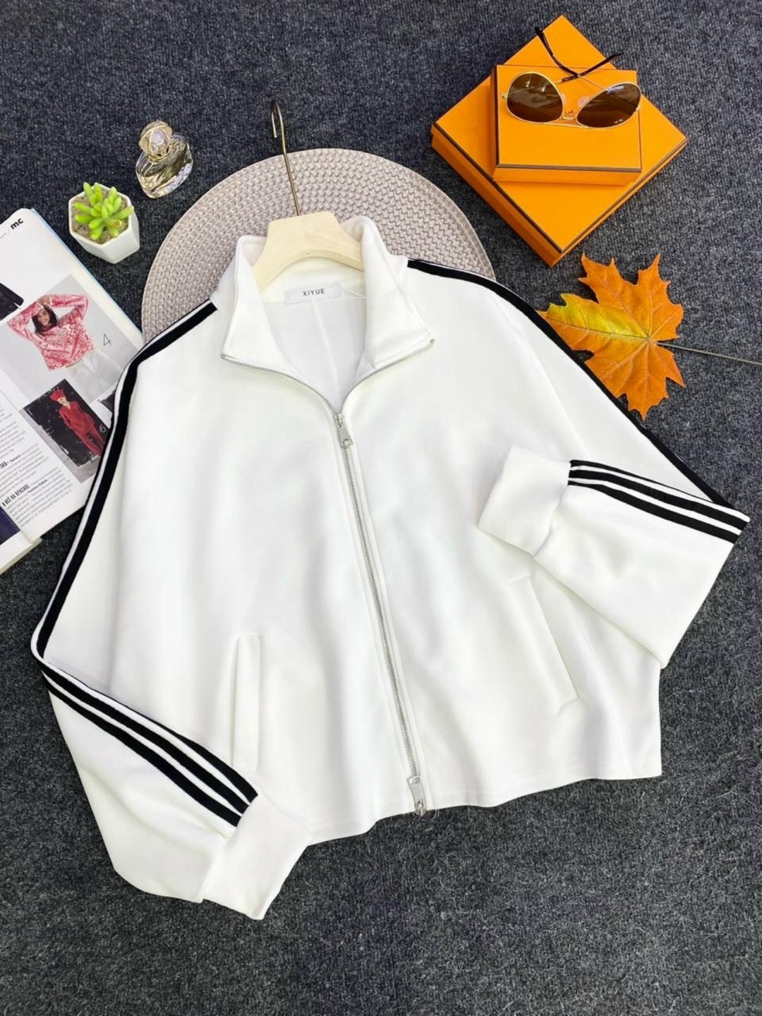 повседневная куртка,куртка модная,модная толстовка,женские спортивные костюмы