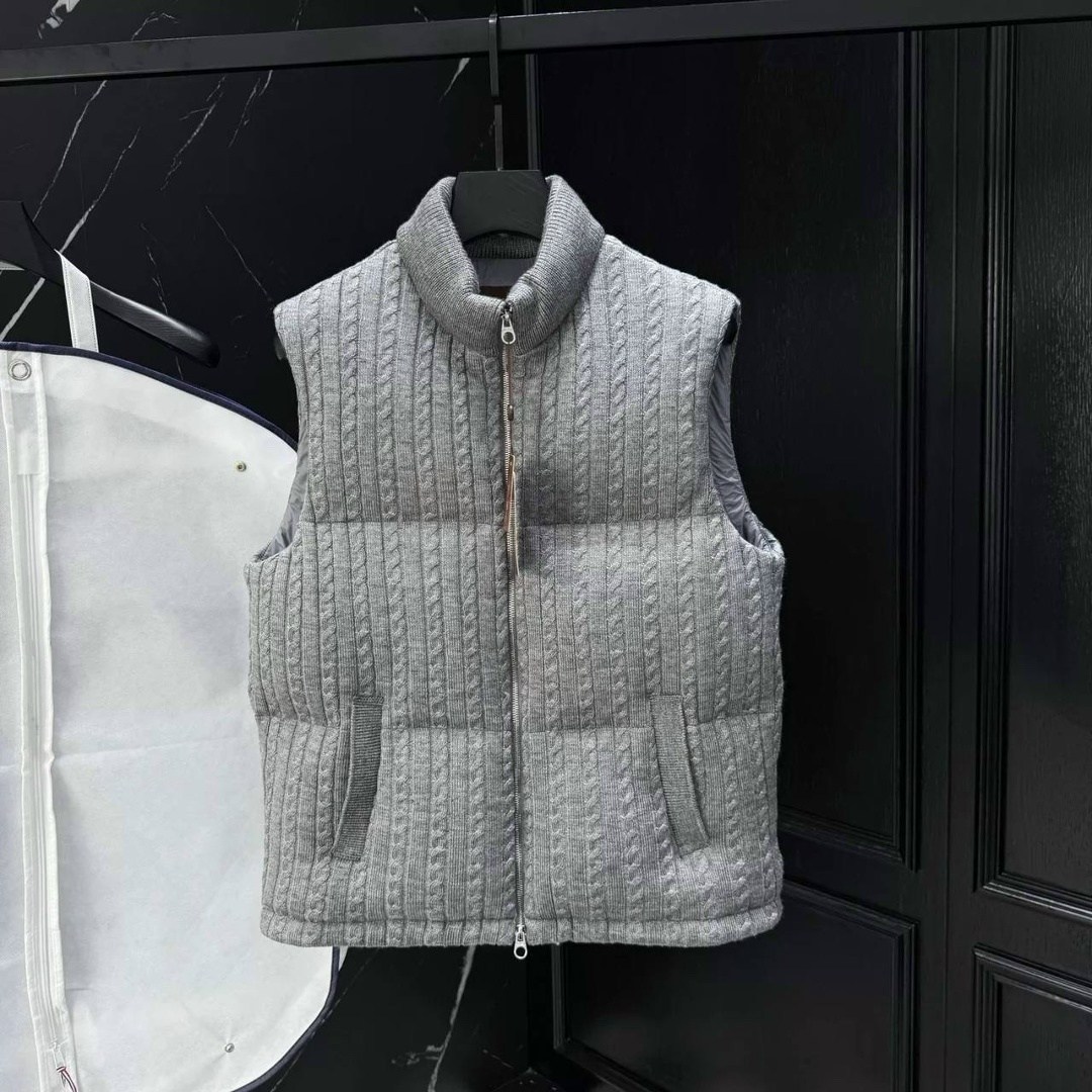 жилетка диор,жилет теплый,жилет стеганый,двухсторонний жилет,жилет