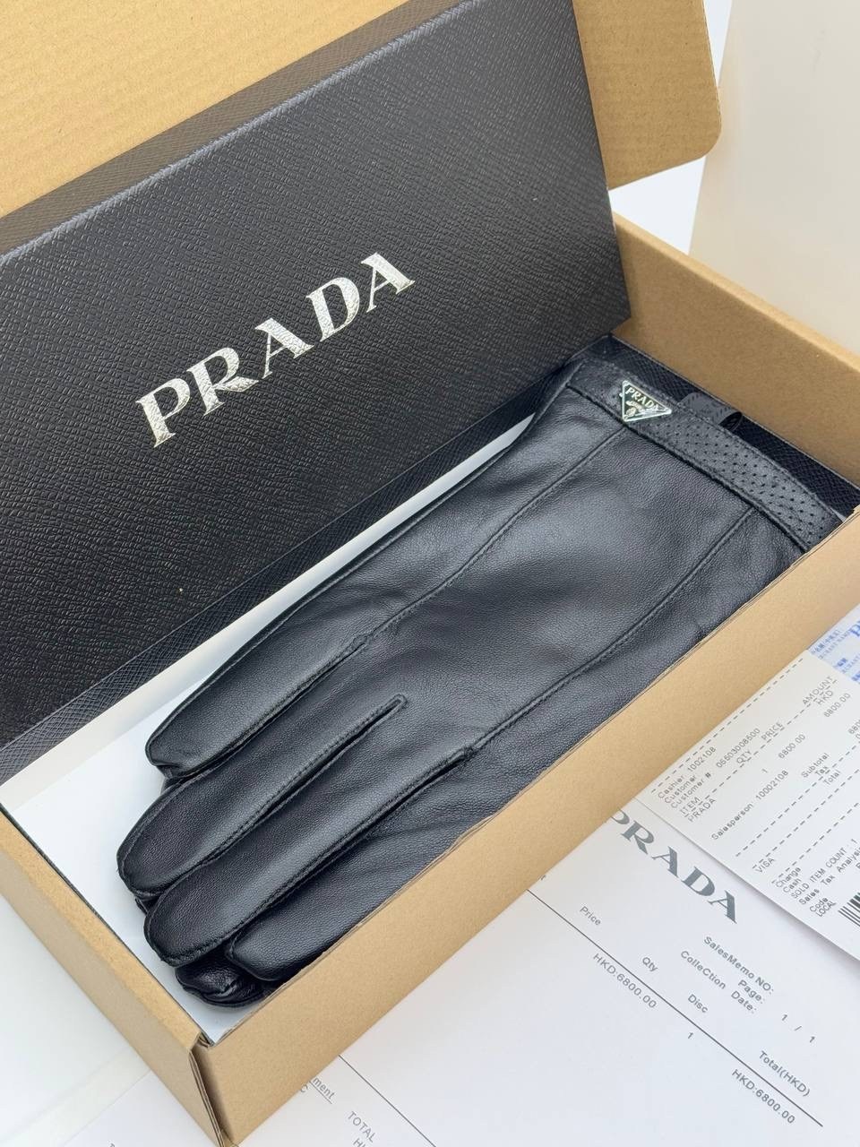 перчатки prada,кожаные перчатки prada,перчатки модные,мужские перчатки,кожаная перчатка