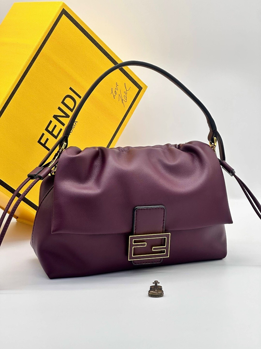 сумка fendi,женская сумка fendi,сумка фенди,женские брендовые сумки,женская брендовая сумка
