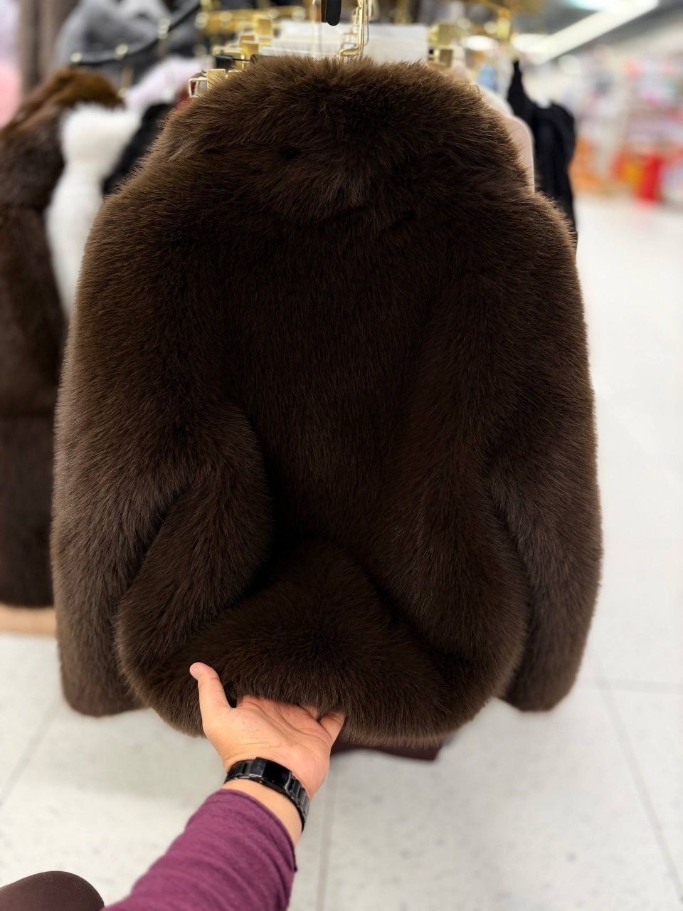 женская шуба,пальто из искусственного меха,шуба короткая,женская куртка из искусственного меха,женская шуба из искусственного меха норки