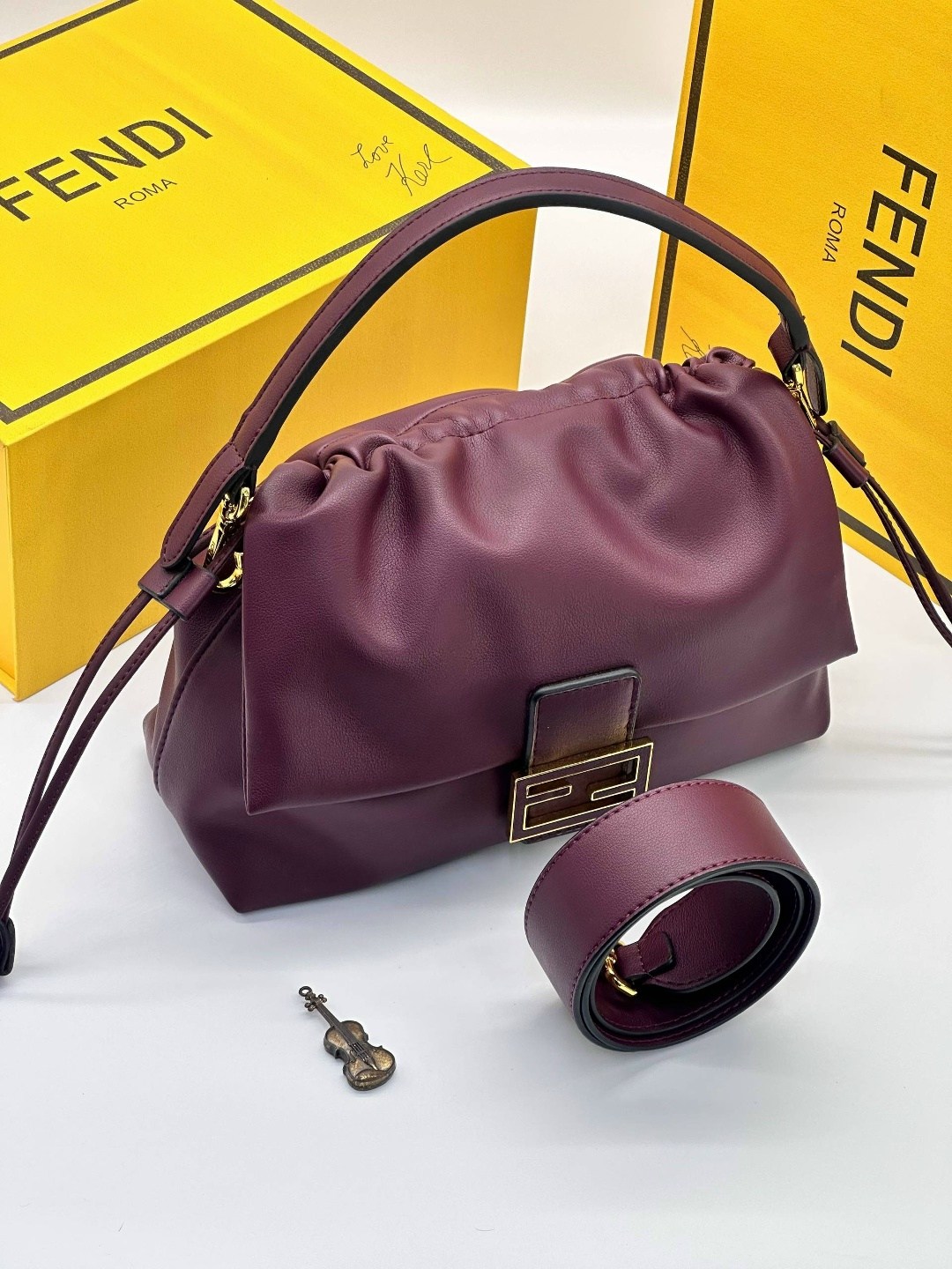 сумка fendi,женская сумка fendi,сумка фенди,женские брендовые сумки,женская брендовая сумка