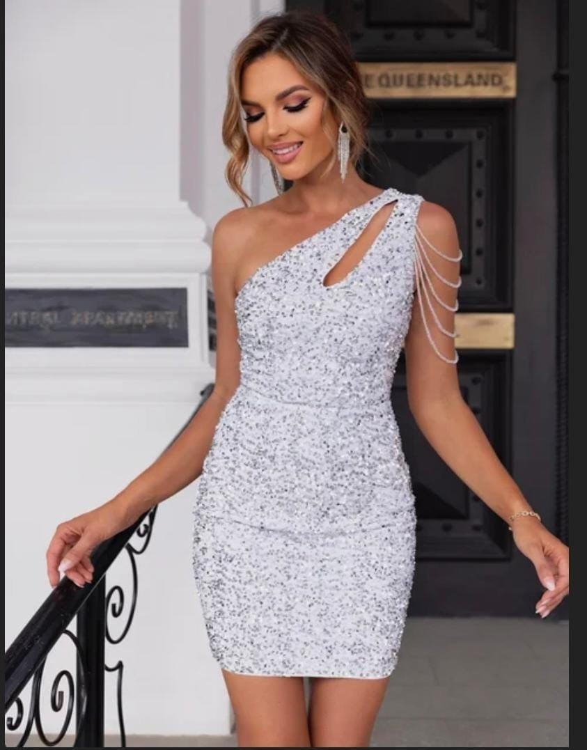 летнее блестящее платье с вырезами и блестками,платье с пайетками женское,платье выполнено из ткани с пайетками,сексуальное мини-платье с блестящими блестками и кисточками,платье для корпоратива или и