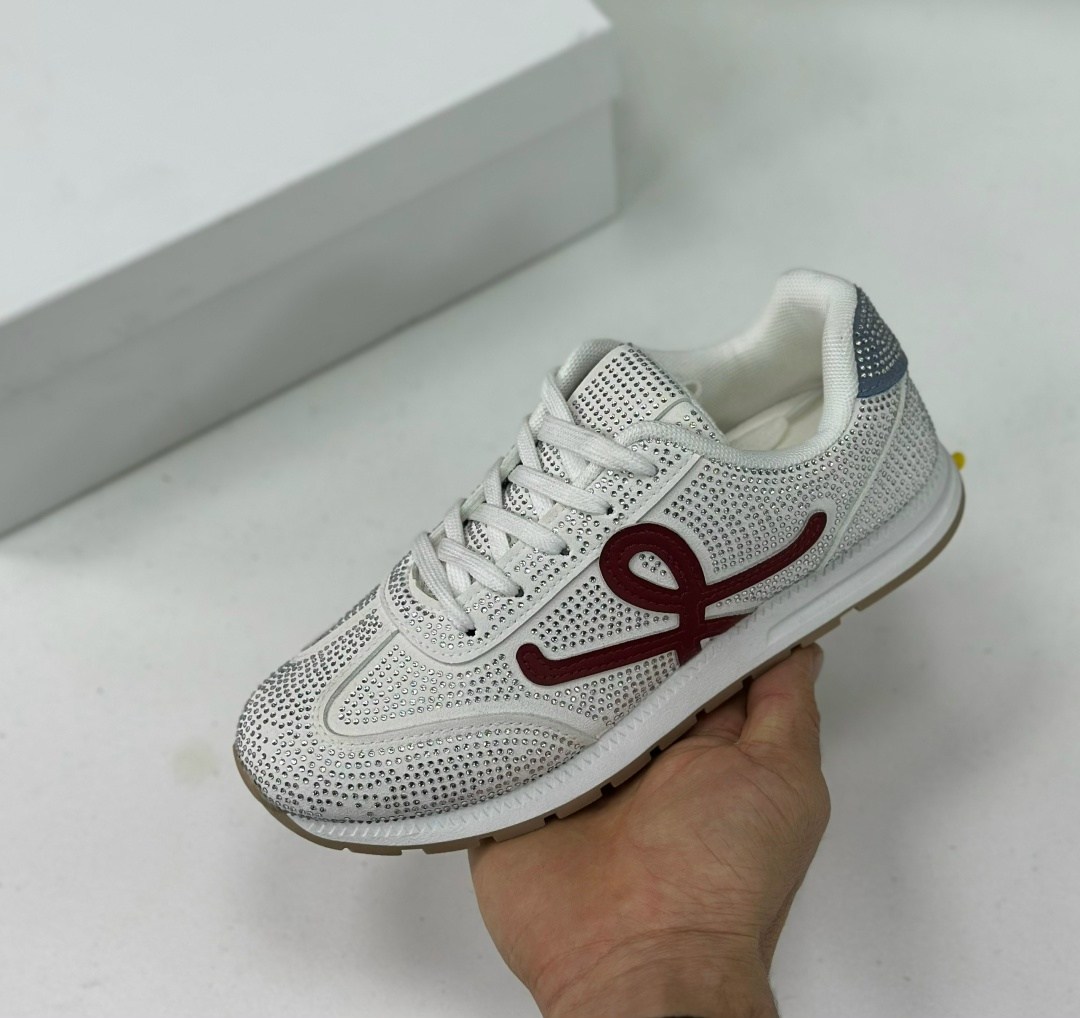 ,кроссовки женскиe,кроссовки для женщин, женская,кроссовки стильные