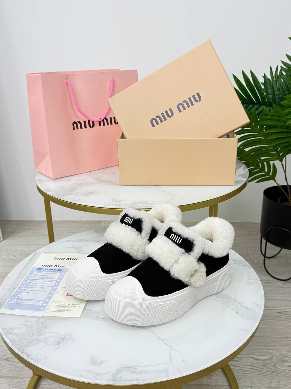 ,брендовые кеды ugg на толстой подошве с мехом,кеды miu miu женские, женская,кеды меховые женские