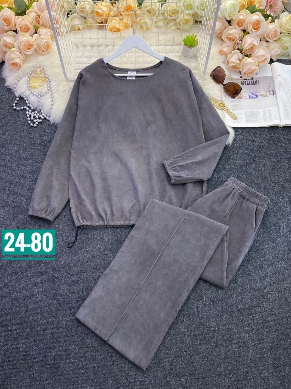 женский костюм двойка ткань вельвет,костюм велюровый женский,спортивный женский костюм двойка,костюм двойка ткань микро вельвет размер 46 48 50 52,костюм женский на флисе