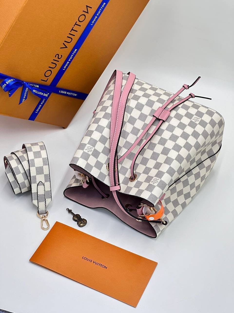 louis vuitton сумка,луи виттон сумка,сумка neonoe louis vuitton,женская сумка louis vuitton,сумки женская