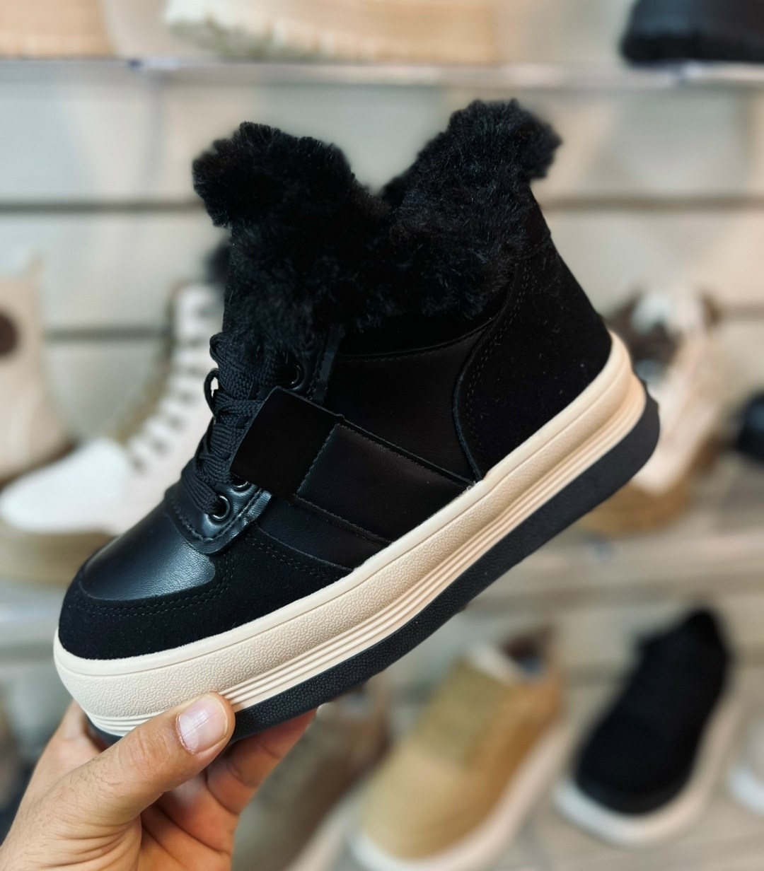,зимние кроссовки с мехом женские,ботинки зимние с мех,ботинки зимние с мехом мир обуви vip, женская зимняя
