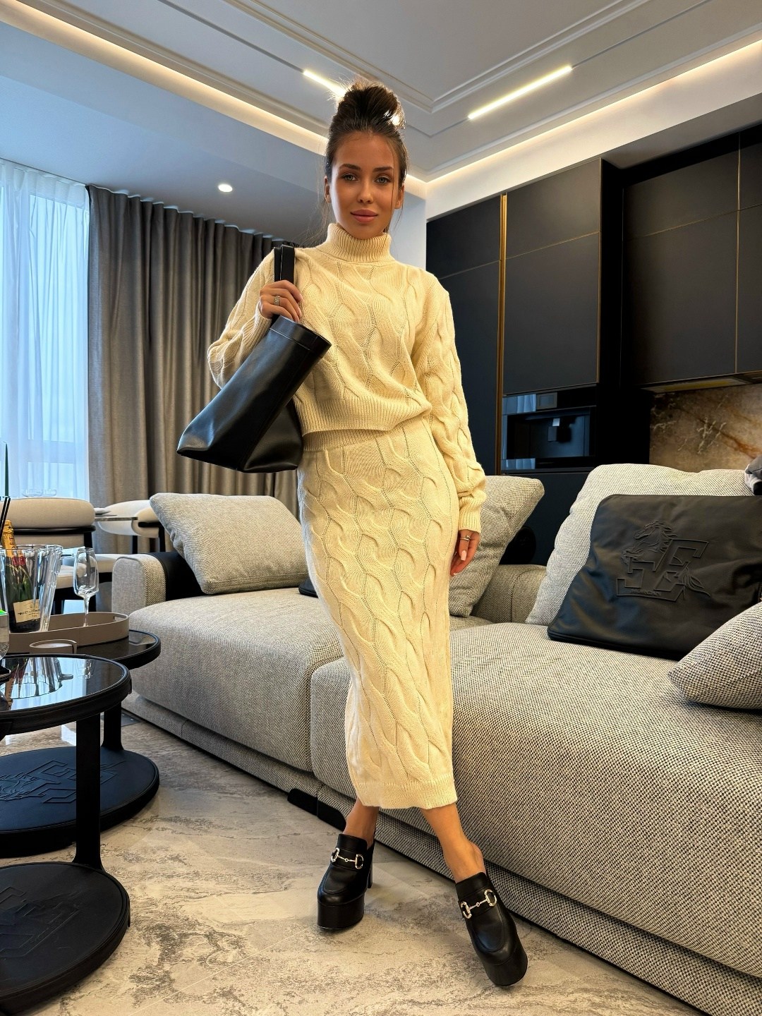 вязаный костюм с юбкой,вязаные комплекты,платье вязаное,трикотажное платье,вязаные костюмы