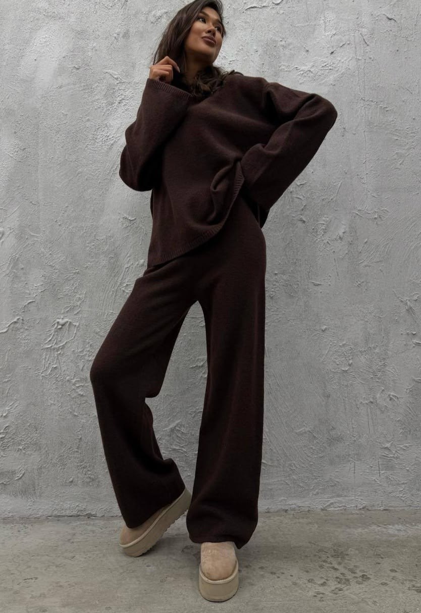 брючный костюм,костюм женский,женский трикотажный костюм,красный костюм,спортивные костюмы