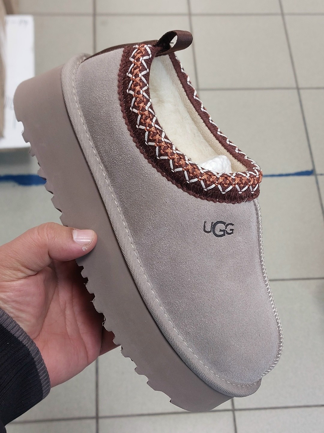 ,угги зимние женские коричневые тапки uggi 287906207,угги тапочки uggi 287907780,женская ,ugg slipper