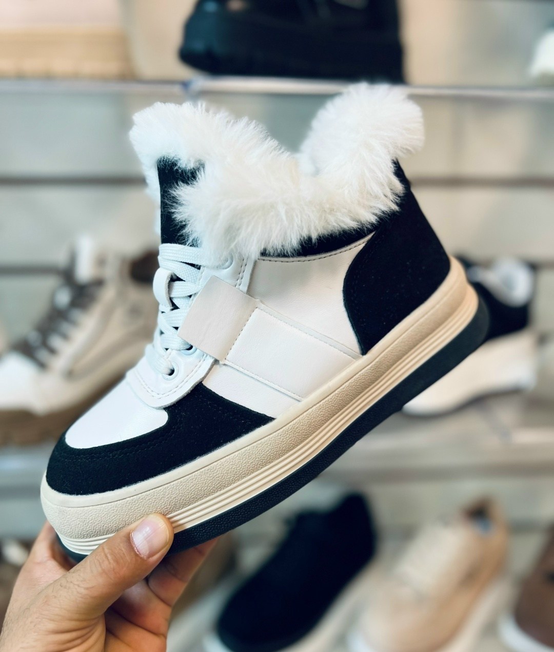 ,зимние кроссовки с мехом женские,ботинки зимние с мех,ботинки зимние с мехом мир обуви vip, женская зимняя