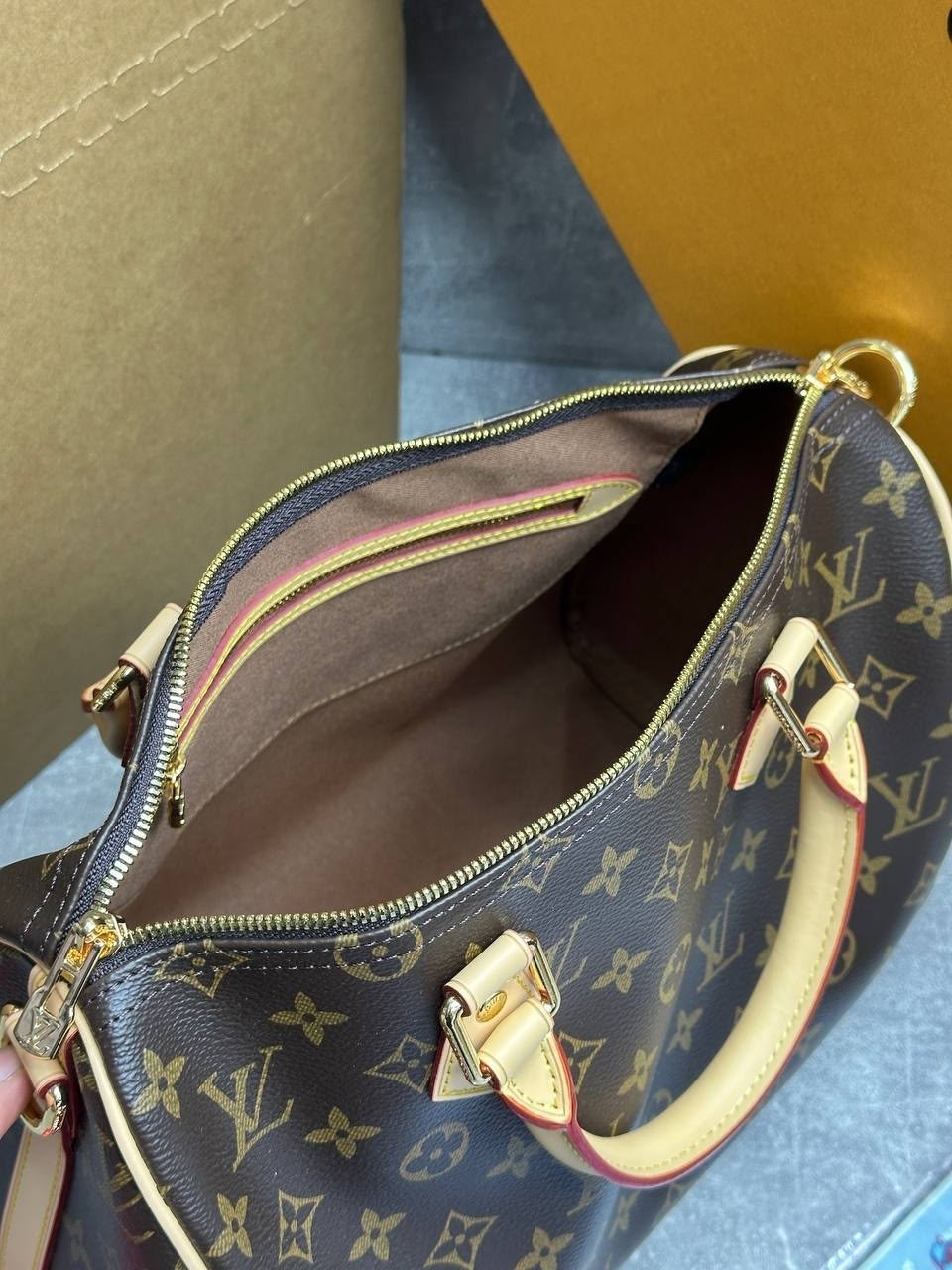 женская сумка louis vuitton,сумка спиди 30 луи виттон,сумка луи виттон,сумка louis vuitton,сумка луи виттон 2025