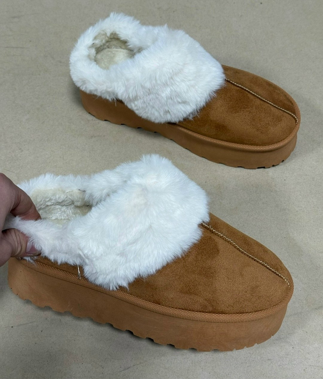 женские пушистые меховые тапочки на платформе,,женские тапочки,тапочки домашние женские,меховые тапочки