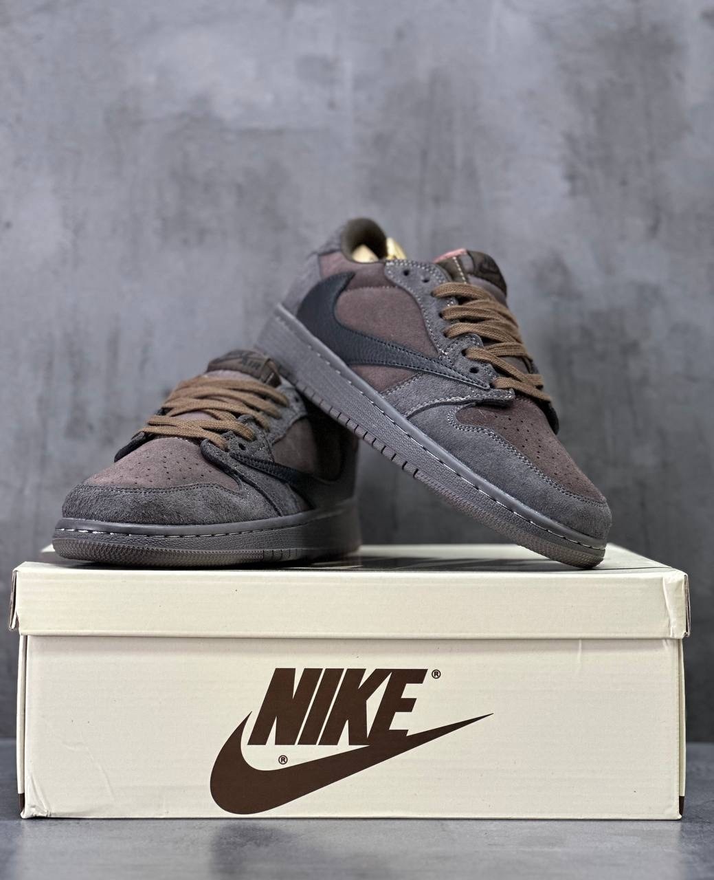 кроссовки travis scott x air jordan 1 low velvet brown nike,кроссовки nike sb dunk low travis scott,nike air jordan 1 low travis scott,кроссовки nike air jordan 1 low travis scott,travis scott x air j