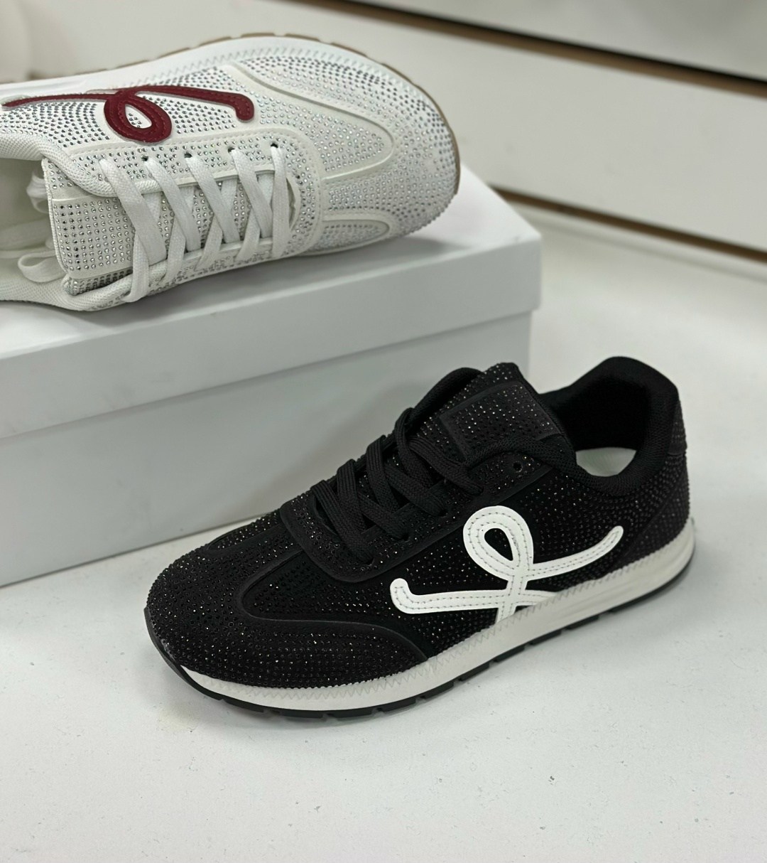 ,кроссовки женскиe,кроссовки для женщин, женская,кроссовки стильные