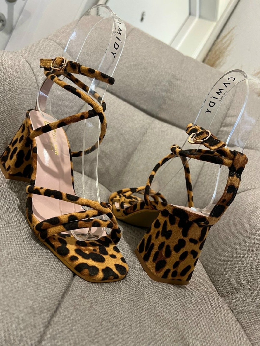 туфли эко,,босоножки с прозрачным каблуком,женская ,прозрачные босоножки