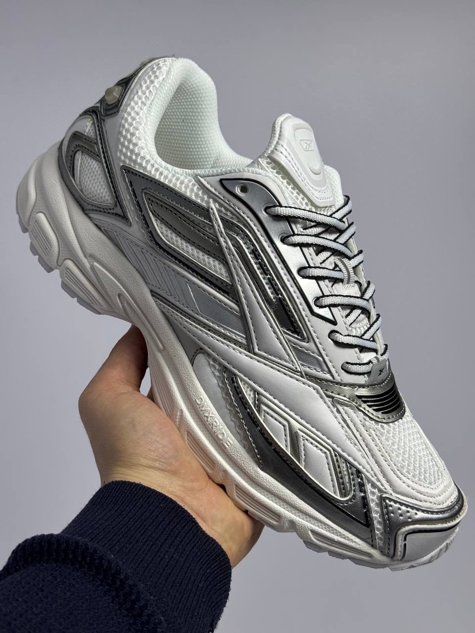 женские кроссовки,кроссовки низкие,оригинальные кроссовки,массивные кроссовки,кроссовки повседневные