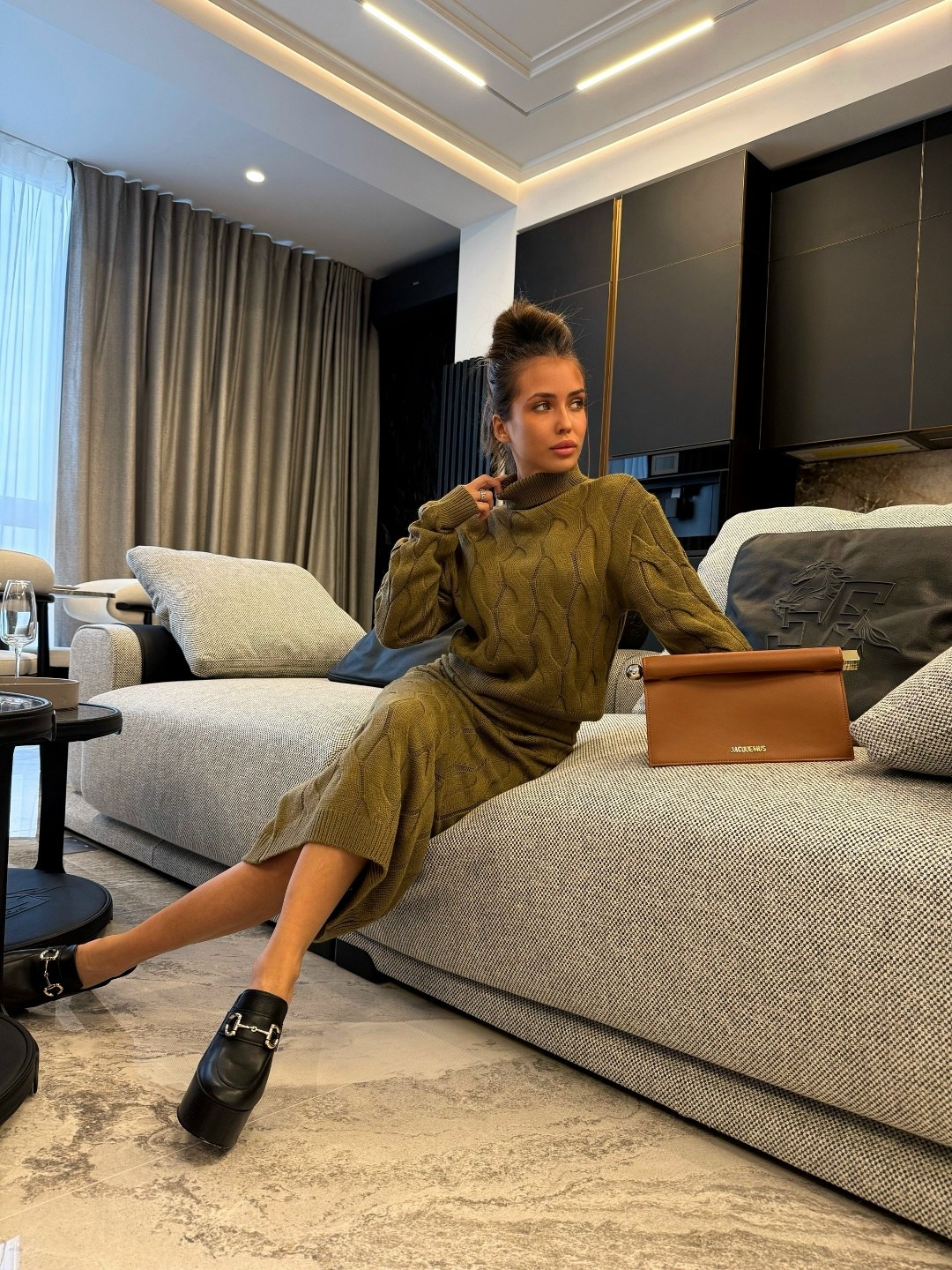 вязаный костюм с юбкой,вязаные комплекты,платье вязаное,трикотажное платье,вязаные костюмы