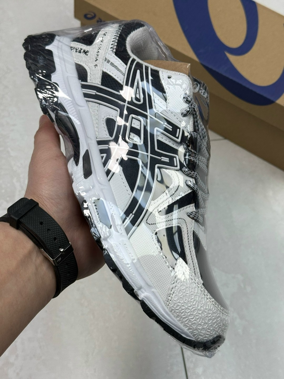 кроссовки asics gel-kahana 8,кроссовки мужские asics gel-kahana 8,мужские летние кроссовки asics gel kahana 8 с черным золотом,кроссовки спортивные asics gel kahana 8,кроссовки asics