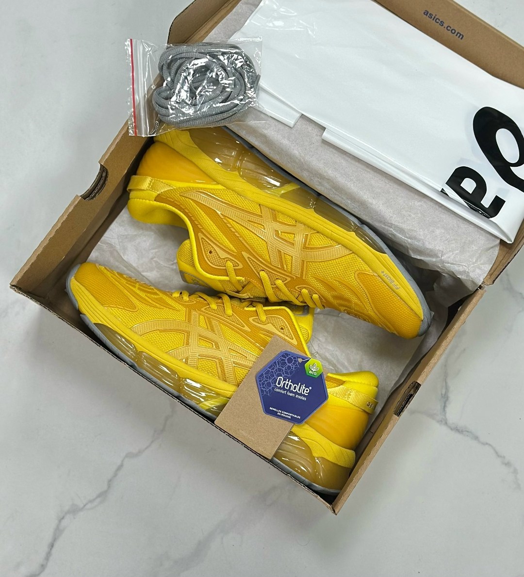 кроссовки asics,мужские кроссовки asics,желтые кроссовки,кроссовки,кроссовки асикс