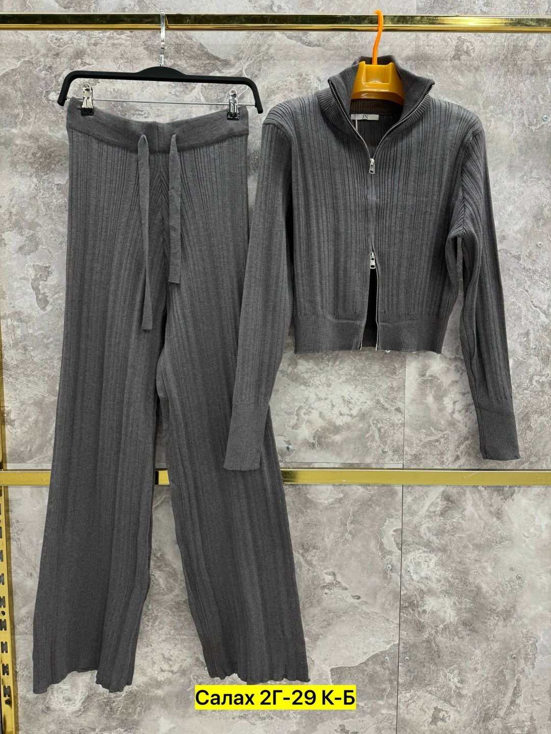женский костюм,,женский костюм двойка,брючный костюм женский,женский костюм серый