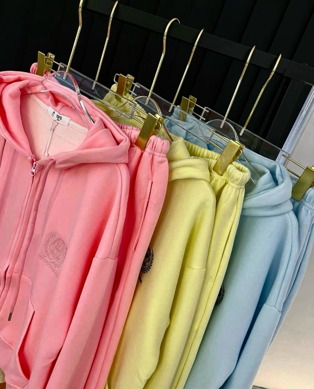 cпортивный костюм женский на флисе,костюм спортивный,женский спортивный костюм,женский костюм,спортивные костюмы двойка