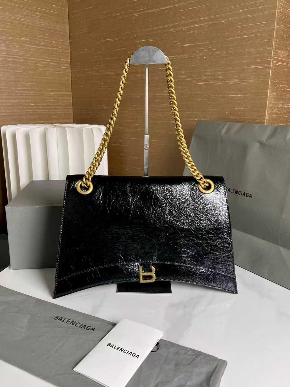 сумка balenciaga,сумка balenciaga 30х16 натуральная кожа,сумка на плечо balenciaga,модная женская сумка,сумка