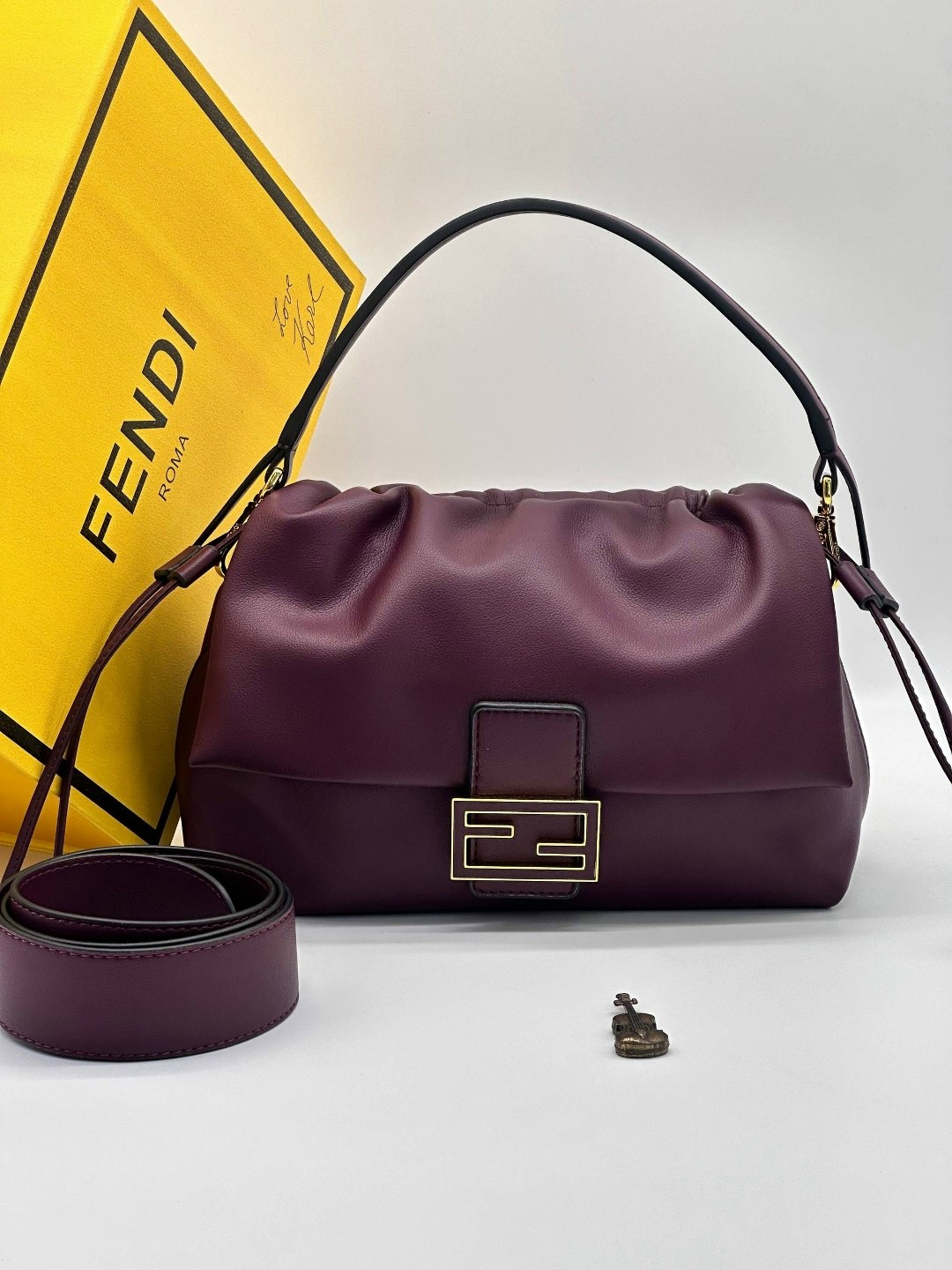 сумка fendi,женская сумка fendi,сумка фенди,женские брендовые сумки,женская брендовая сумка