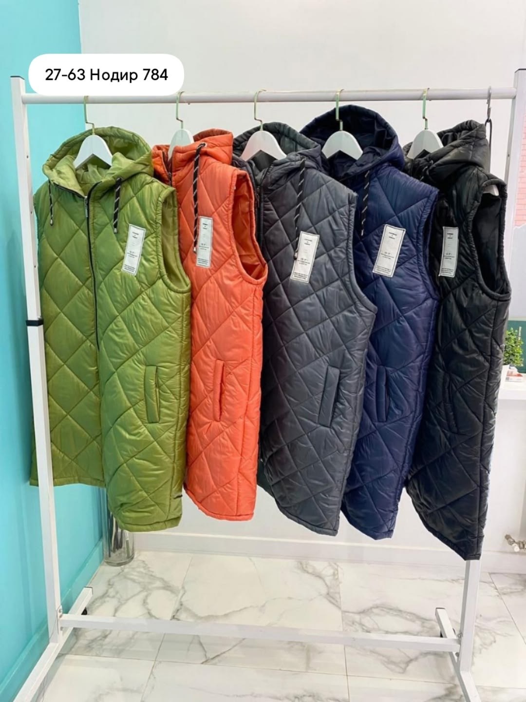 жилетка удлиненная женская на синтепоне,жилетка женская удлиненная,жилеты женские утепленные больших размеров,жилет женский удлиненный,жилет на синтепоне