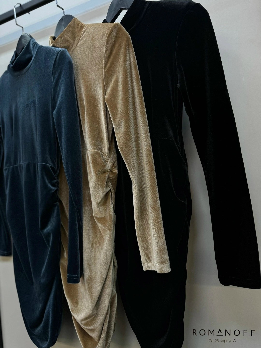 бархатное платье,платье,облегающее платье,черное платье,платье вечернее