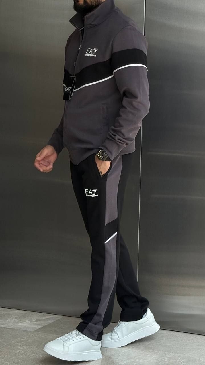 костюм ea7 emporio armani s tracksuit,костюм армани еа7,спортивный костюм армани еа7,мужские спортивные костюмы,костюм спортивный tracksuits ea7