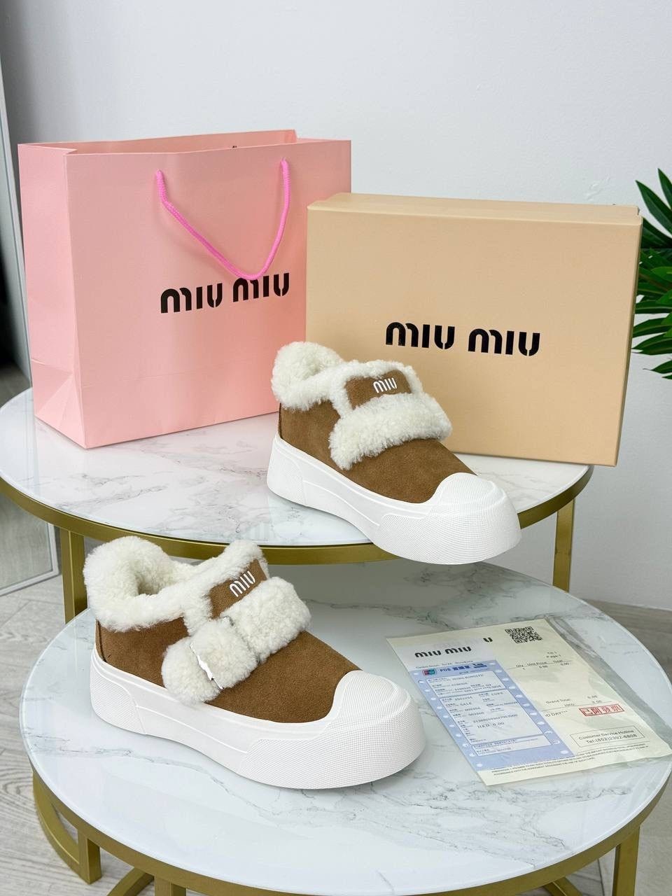,брендовые кеды ugg на толстой подошве с мехом,кеды miu miu женские, женская,кеды меховые женские