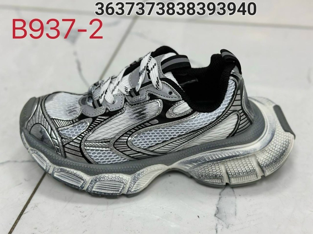 кроссовки в стиле balenciaga copy 1:1,кроссовки мужские в стиле balenciaga copy 1:1,мужские черные кроссовки balenciaga track 2,кроссовки balenciaga 3xl sneaker 'worn-out черный,кроссовки 3xl triple b