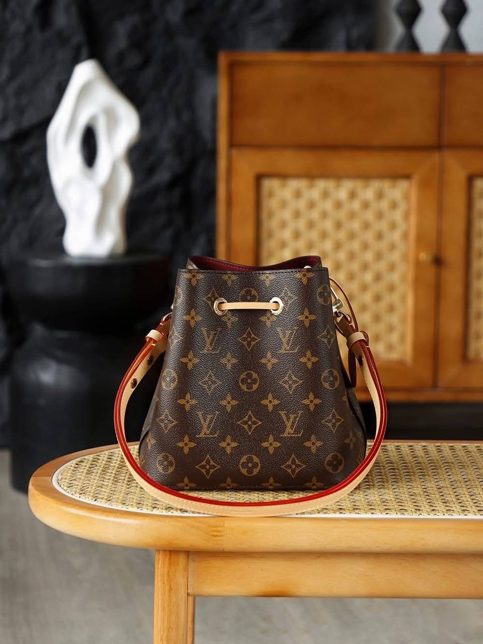 louis vuitton сумка ведро,сумка ведро луи виттон,louis vuitton сумка,женская сумка louis vuitton,louis vuitton сумка на плечо