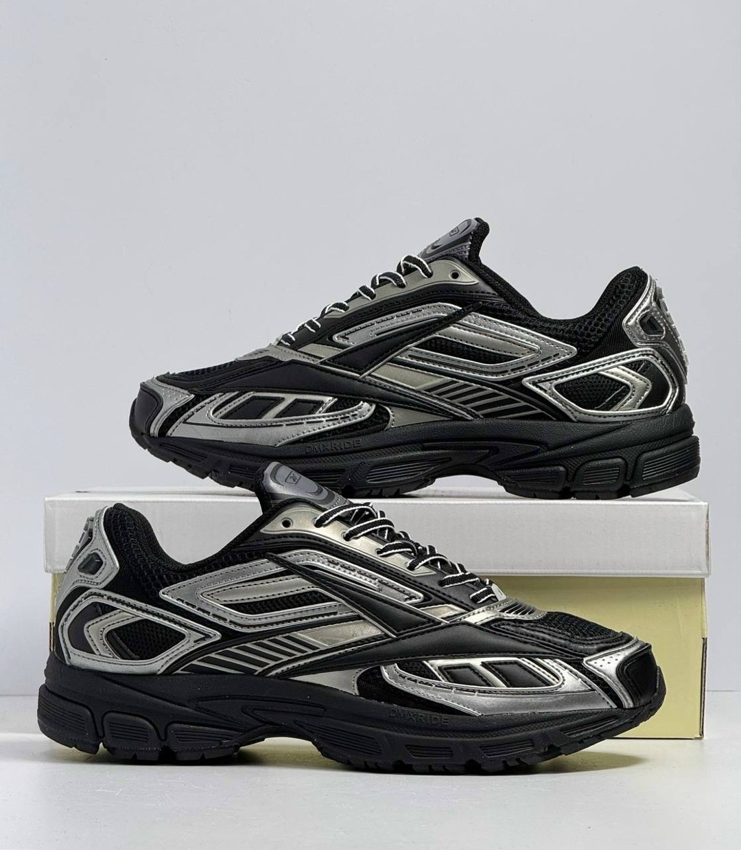 кроссовки мужские balenciaga b-cross16-07 черные 39 ru,мужские черные кроссовки balenciaga track 2,кроссовки спортивные balenciaga цвет черный,кроссовки balenciaga,кроссовки balenciaga 3xl