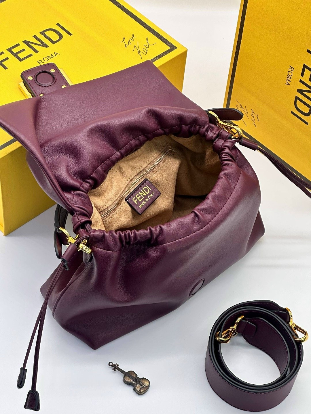 сумка fendi,женская сумка fendi,сумка фенди,женские брендовые сумки,женская брендовая сумка